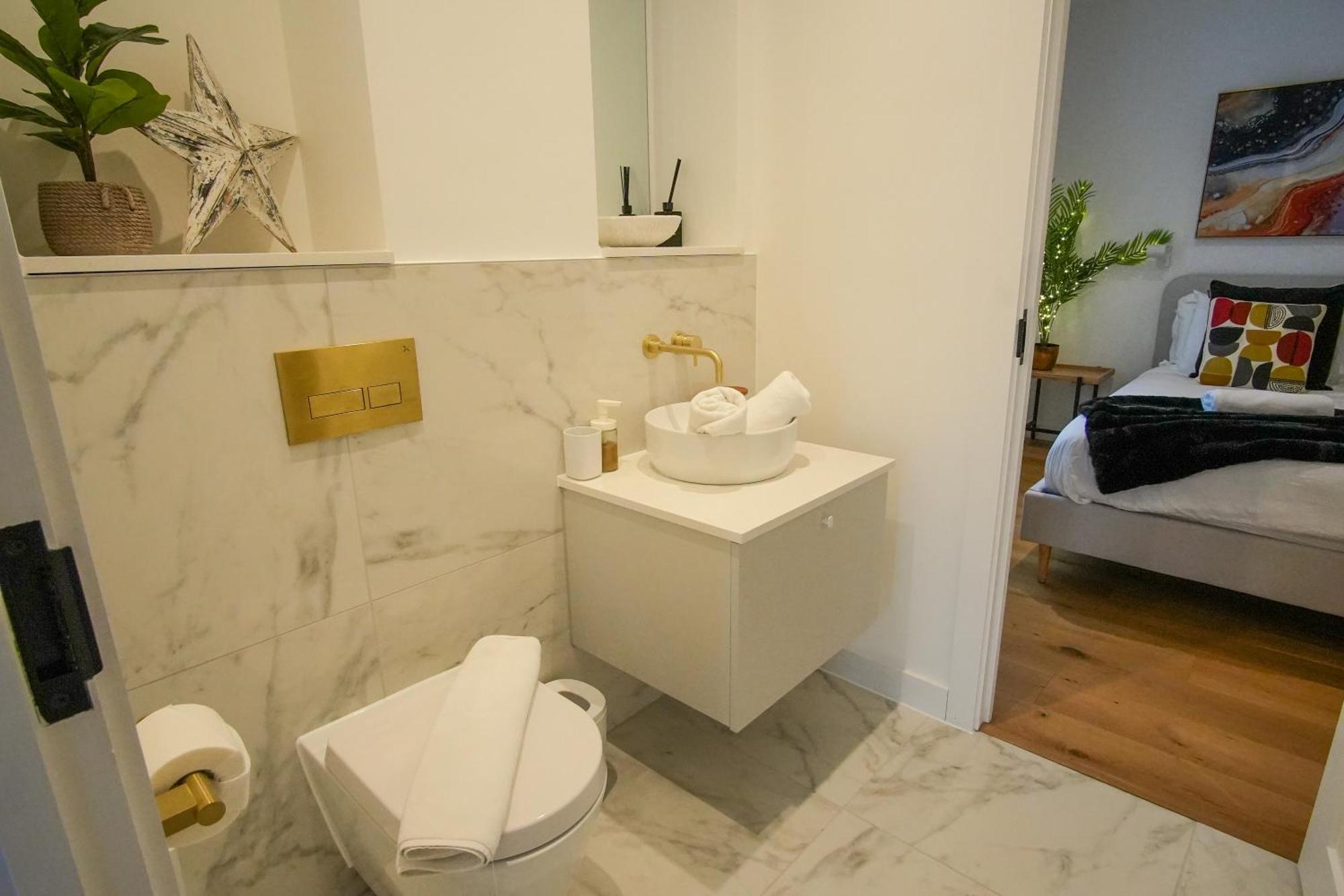 Sunrise 1 Bedroom Apartment In Central Torneo de Eastbourne Exterior foto