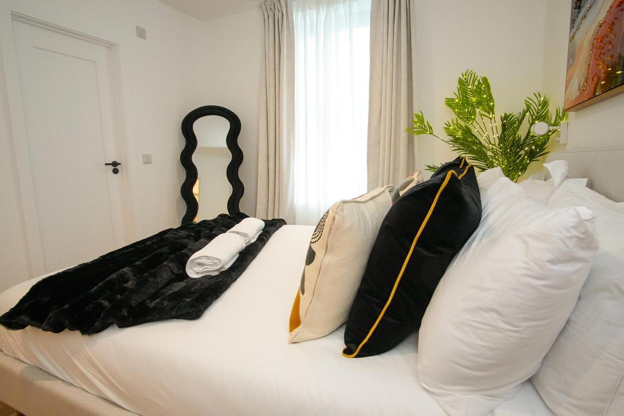 Sunrise 1 Bedroom Apartment In Central Torneo de Eastbourne Exterior foto